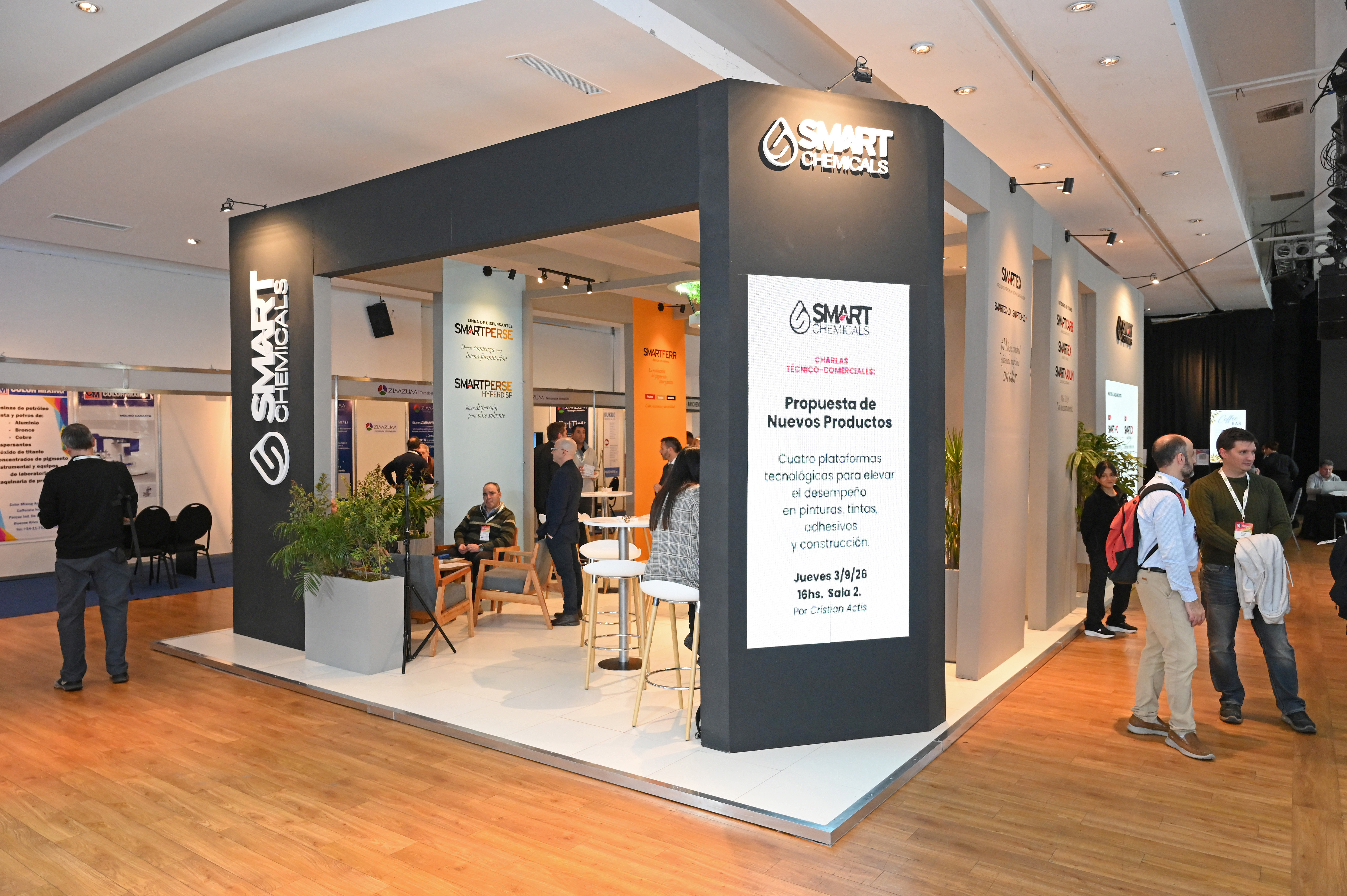 Vista del stand de Smart Chemicals en REPORT 2026